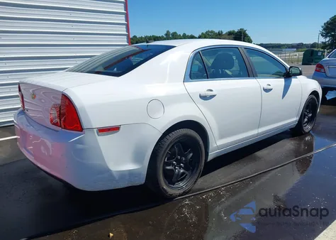 2011 Chevrolet Malibu Ls z USA, uszkodzony, nr VIN 1G1ZB5E10BF388551